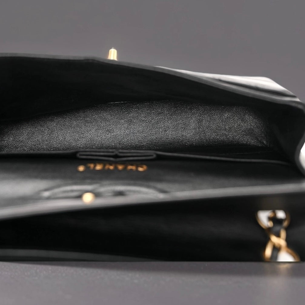 Lambskin Chevron Quilted Medium Double Flap Black