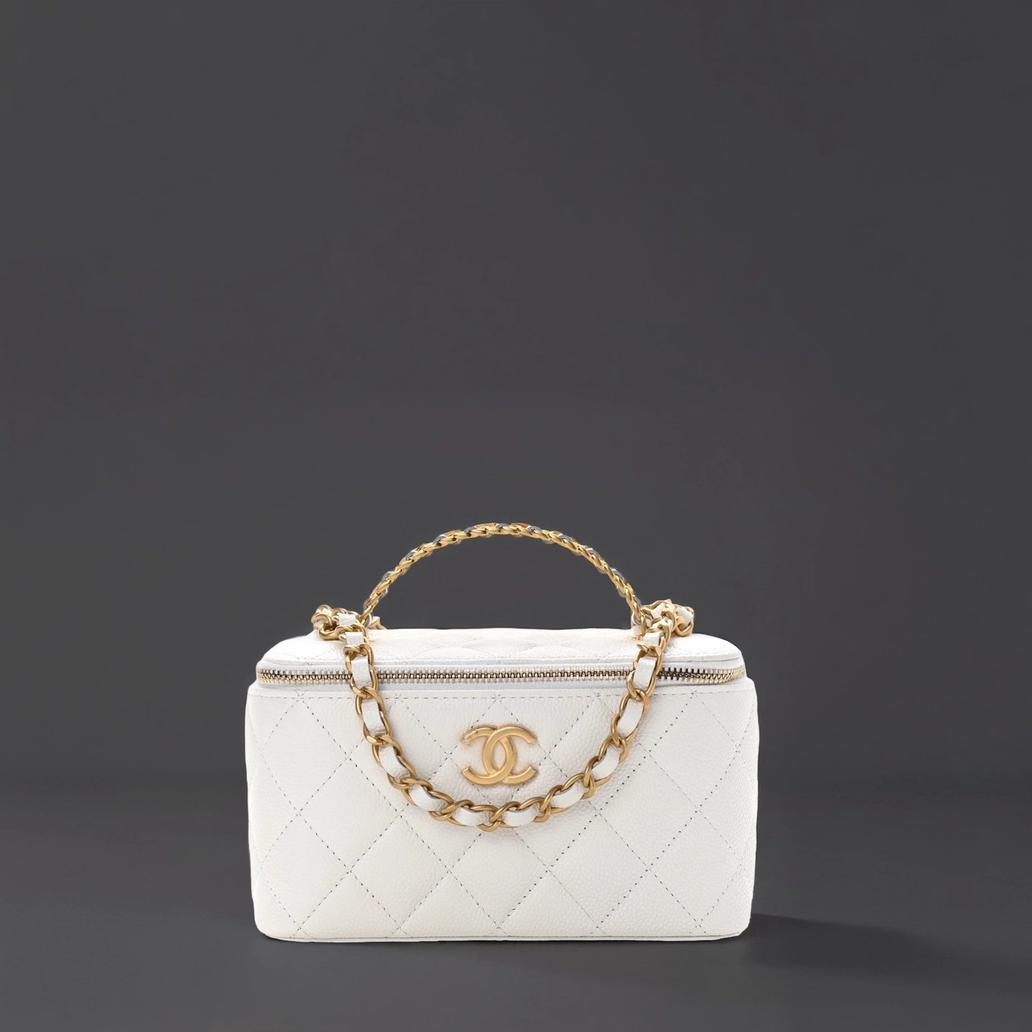 Shiny Caviar Quilted Pick Me Up Vanity Case White