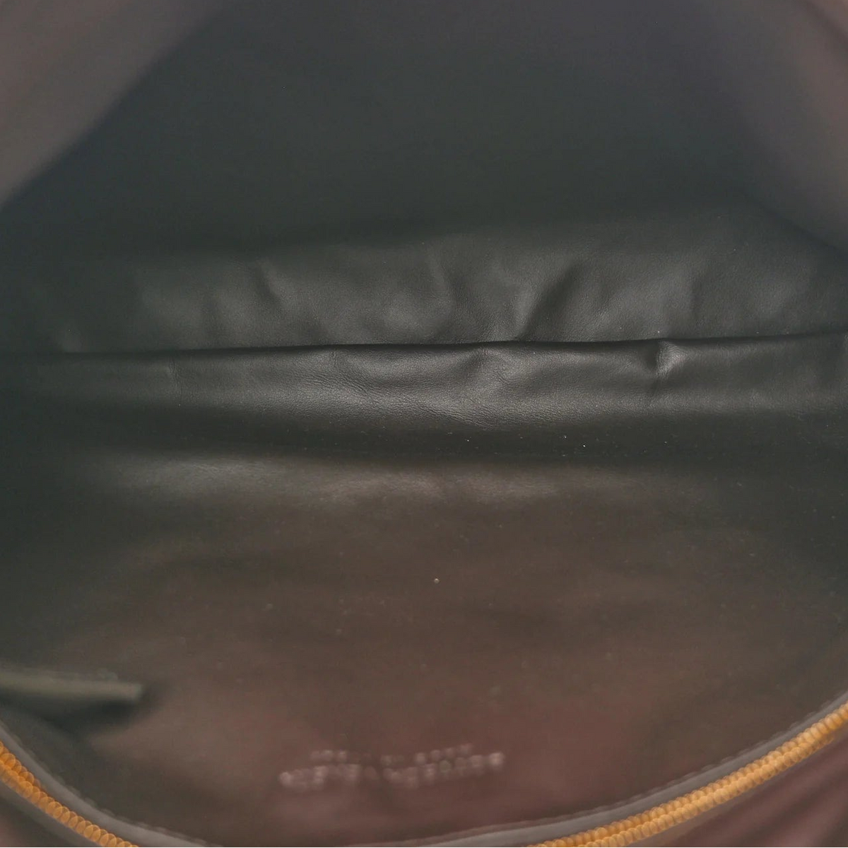 Calfskin Intrecciato Small Hop Fondant