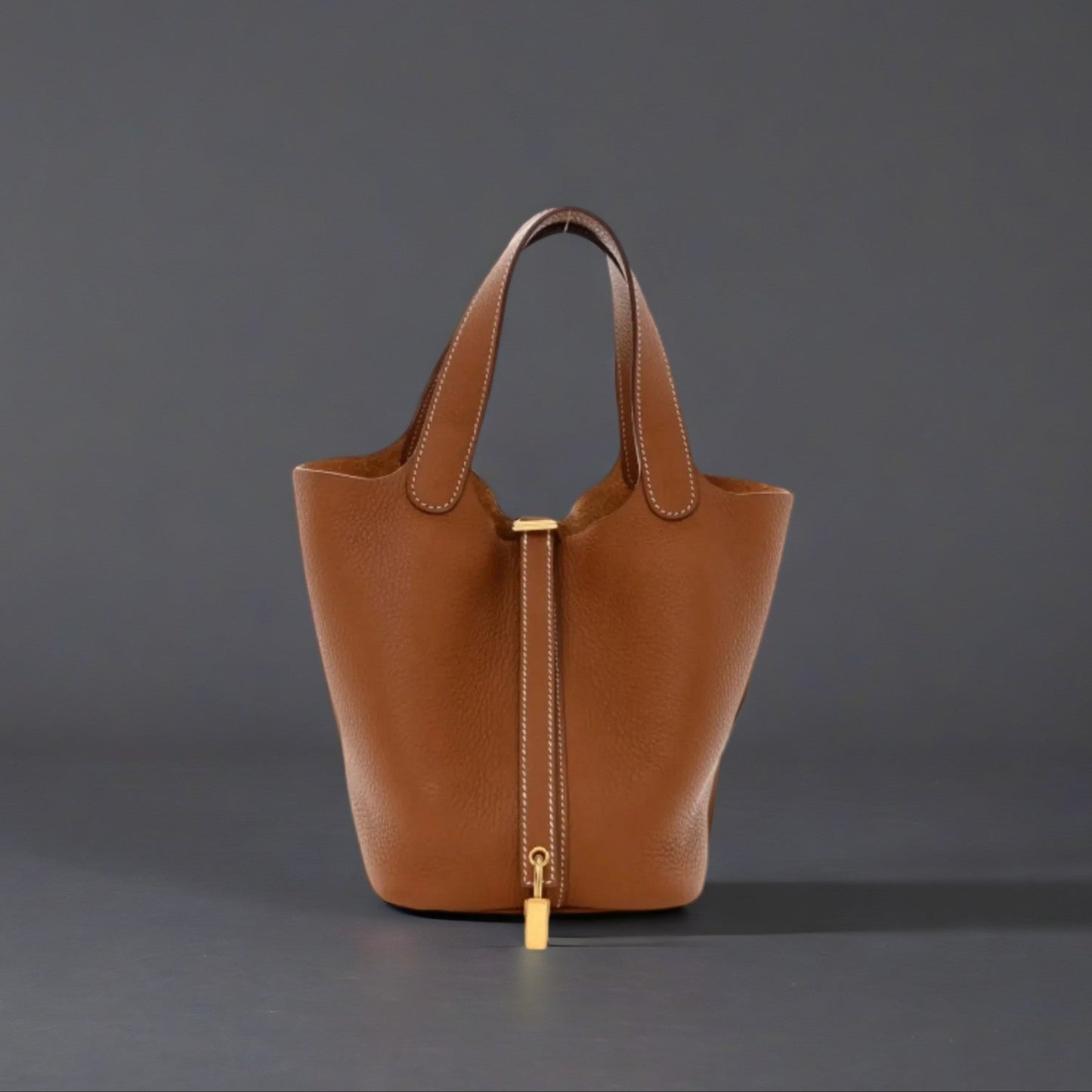 Taurillon Clemence Picotin Lock 18 PM Gold