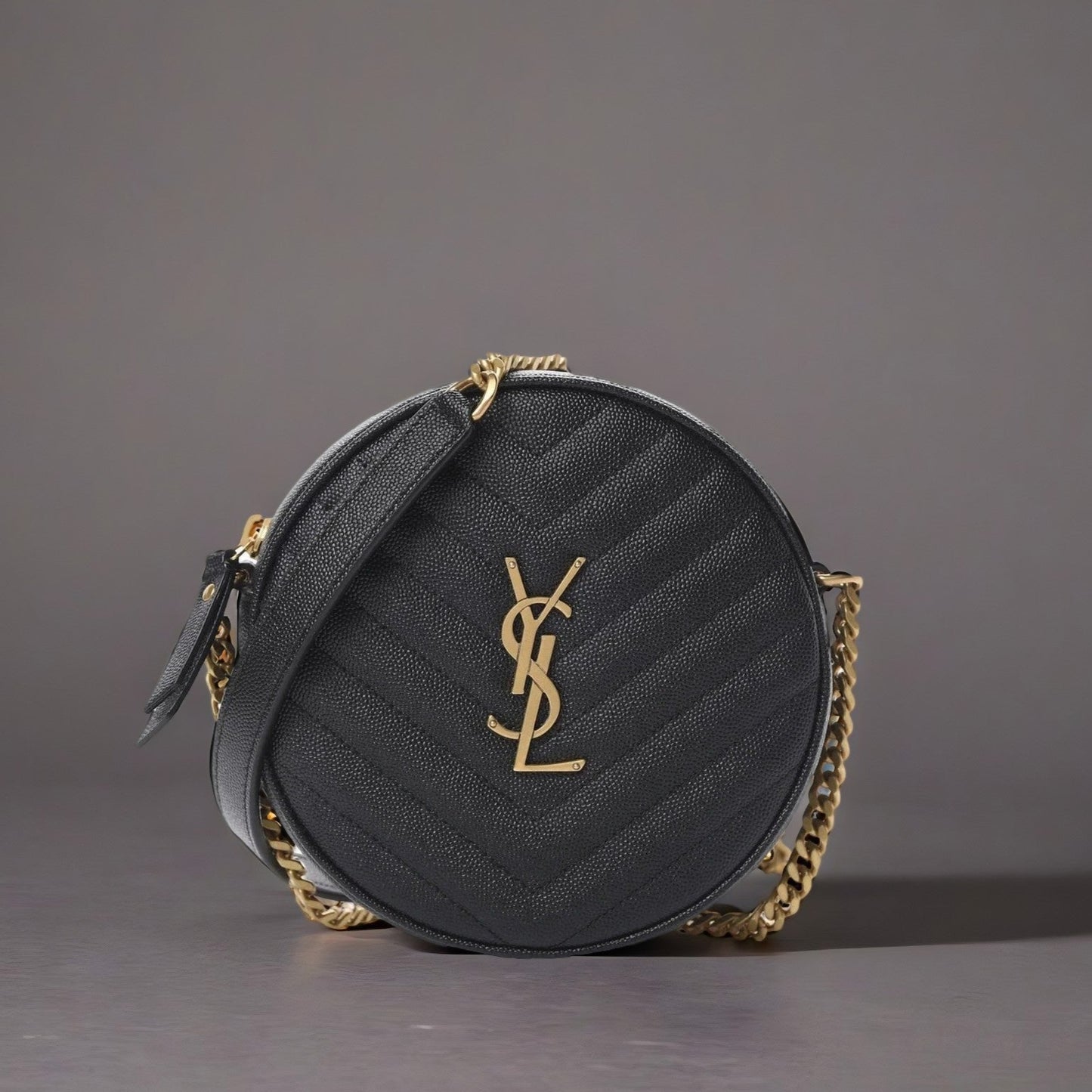 Grain De Poudre Matelasse Chevron Quilted Round Vinyle Camera Bag Black