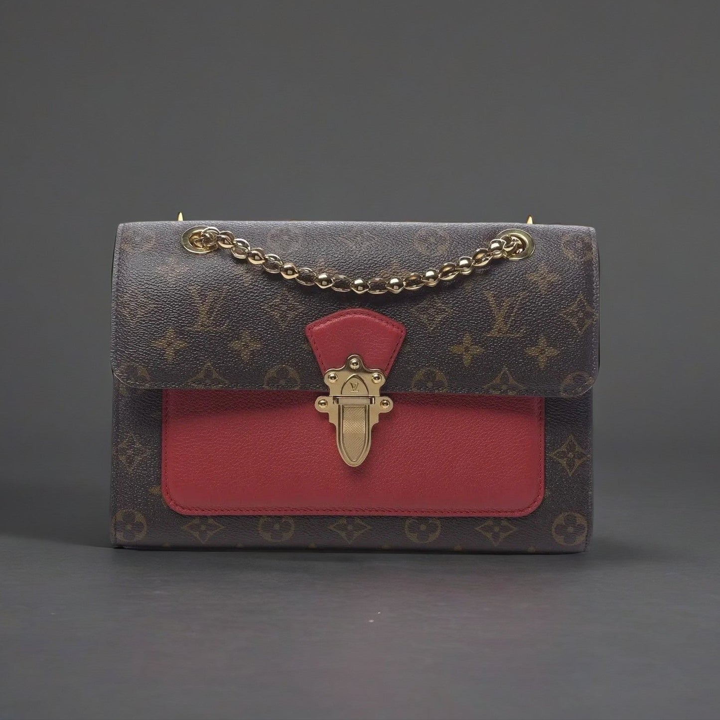 Monogram Victoire Raisin