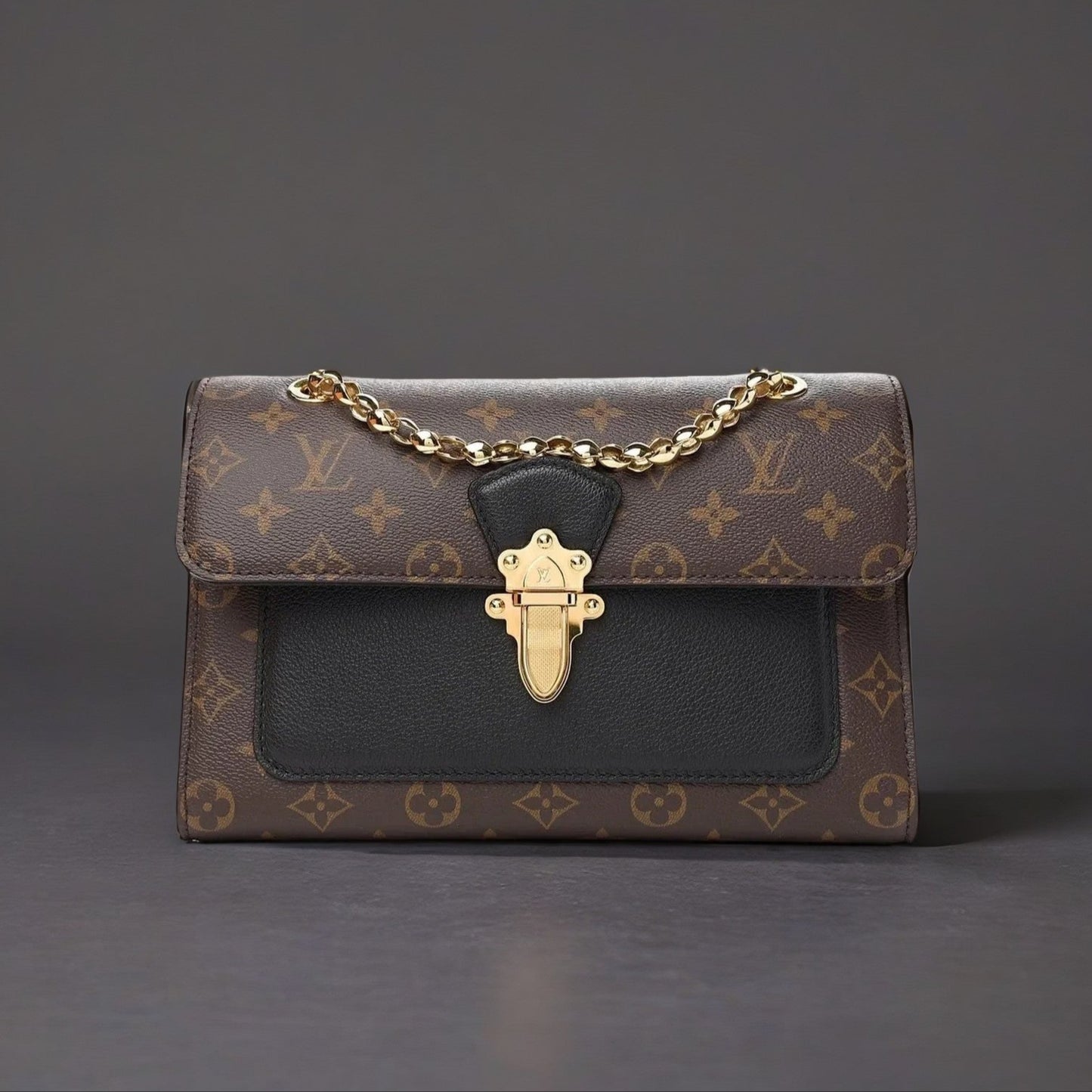 Monogram Victoire Black