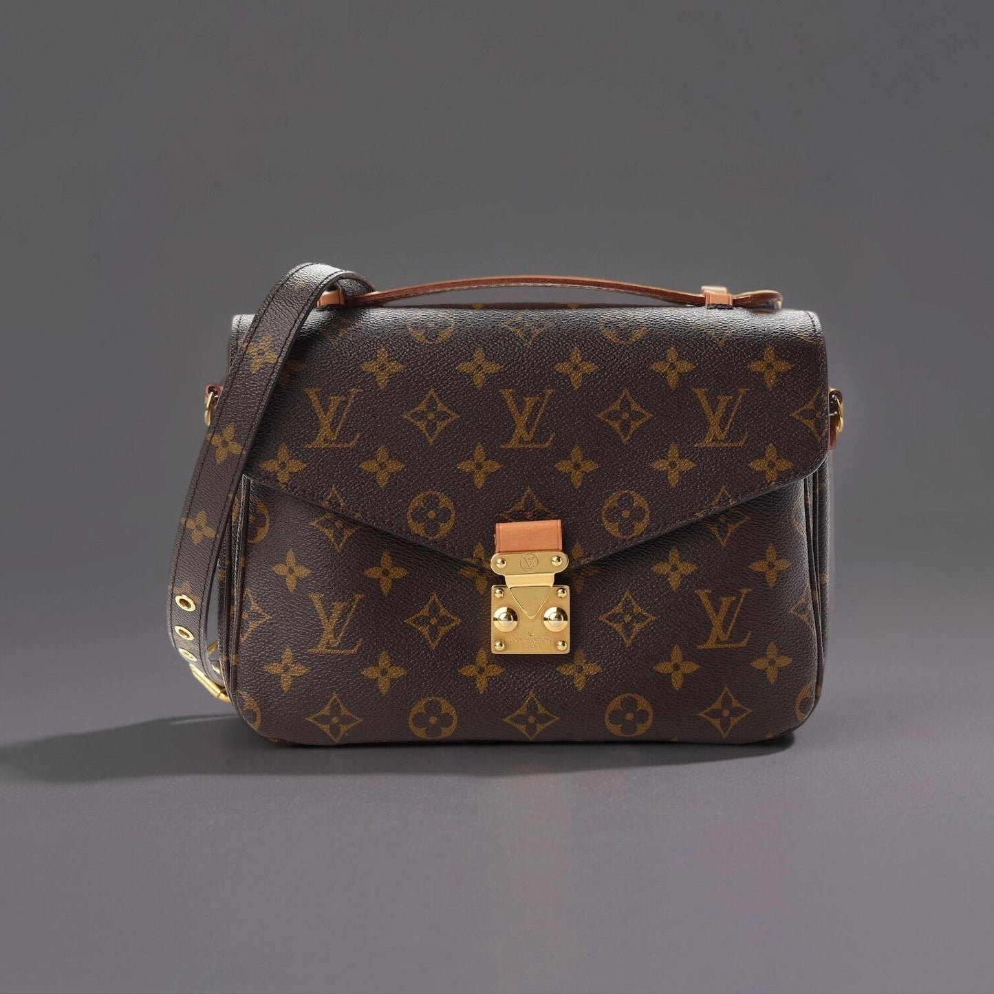 Monogram Pochette Metis