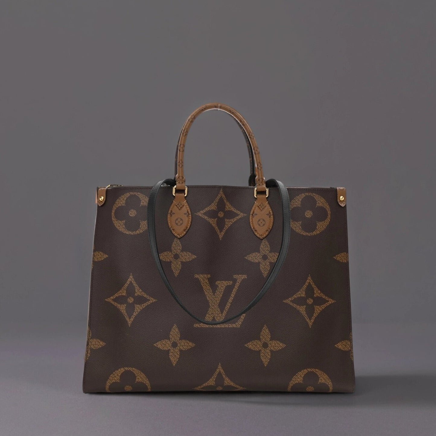 Reverse Monogram Giant Onthego GM