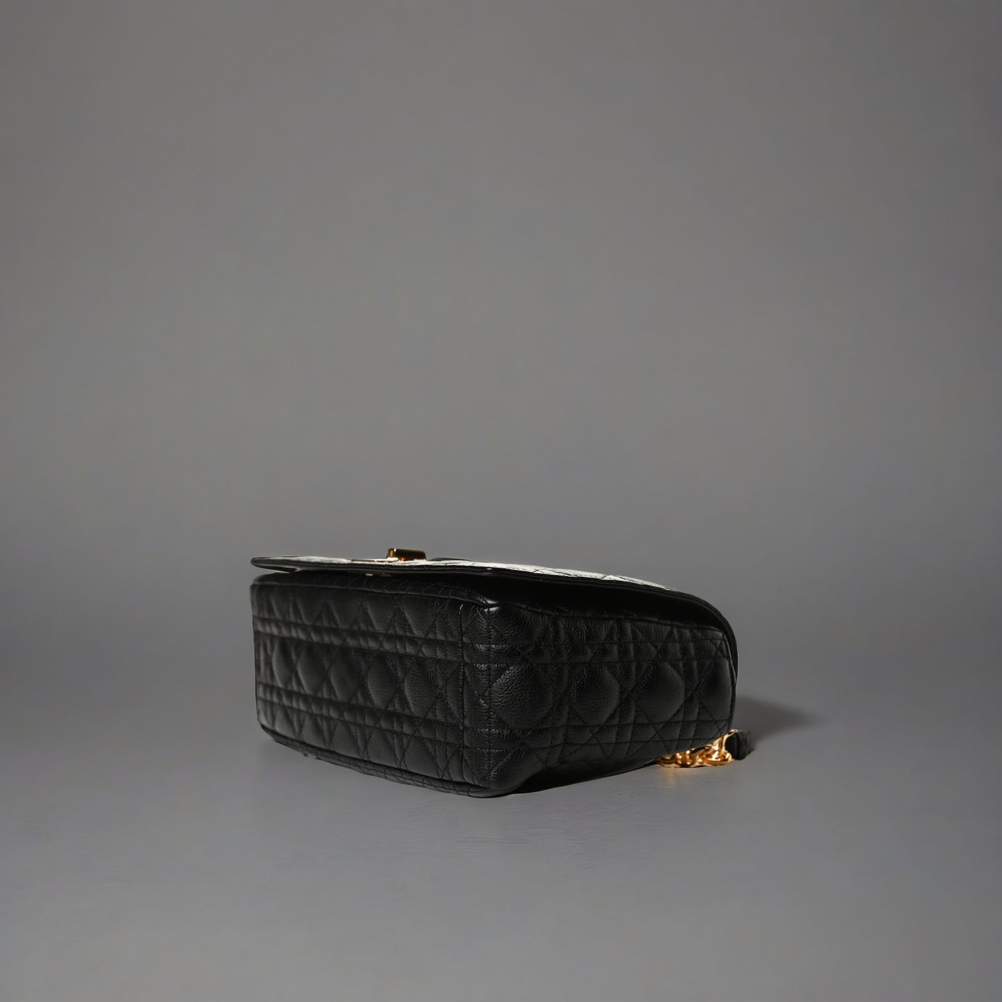 Grained Calfskin Cannage Large Caro Bag Black