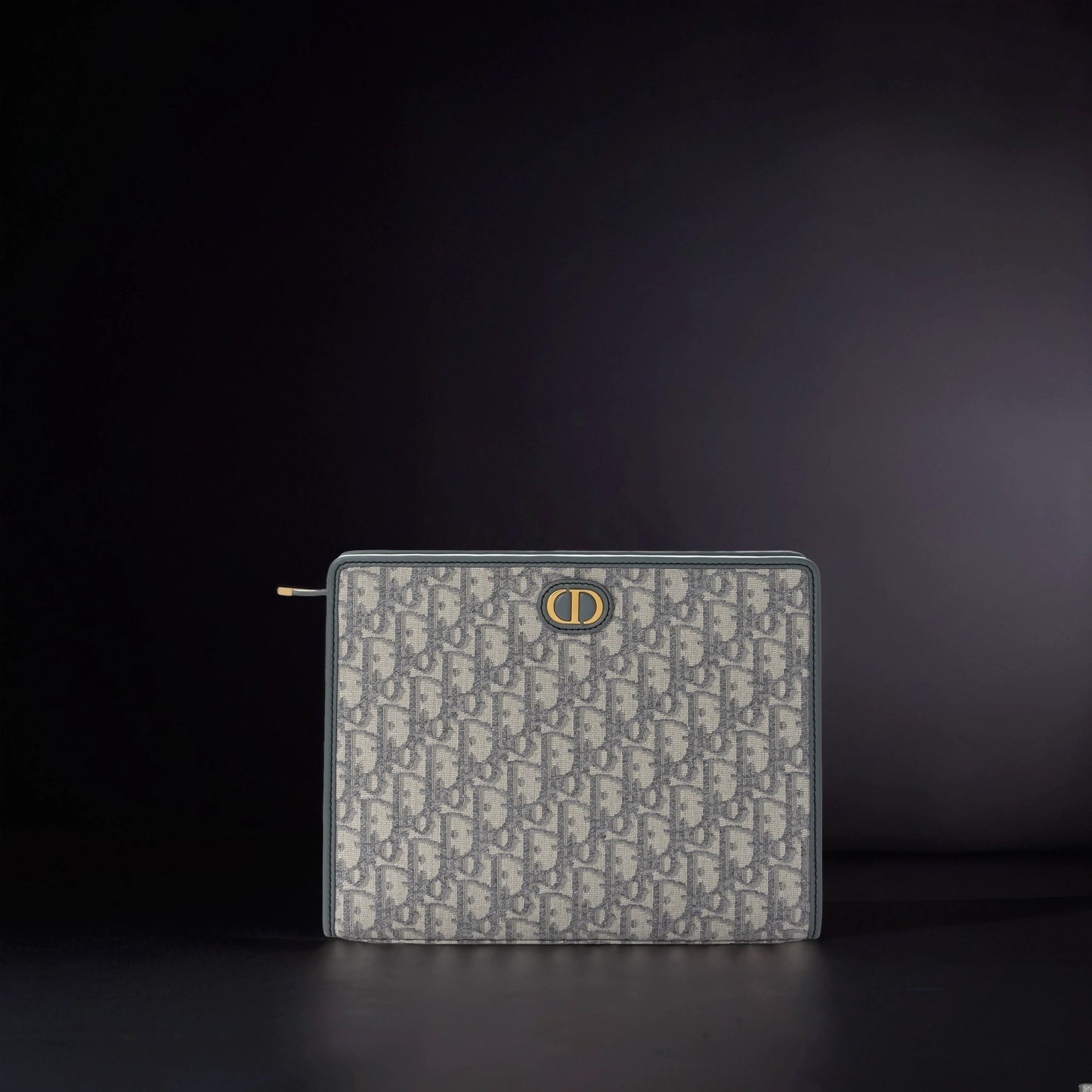 Oblique Medium 30 Montaigne Pouch Grey