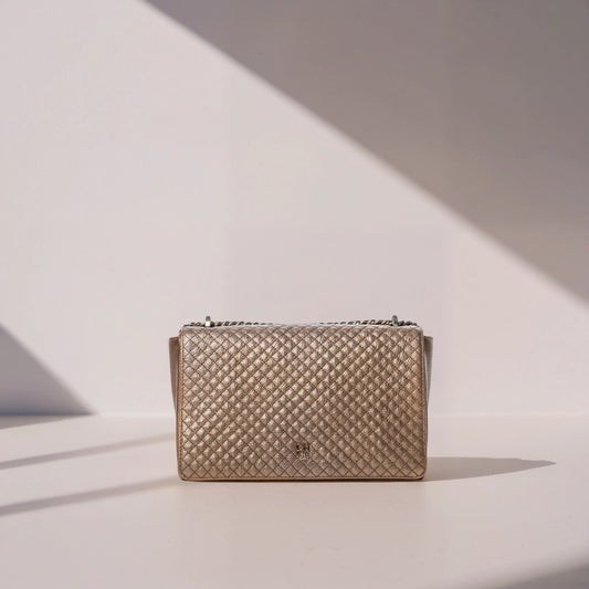 CAROLINA HERRERA GOLD QUILTED LEATHER FLAP CHAIN SHOULDER BAG