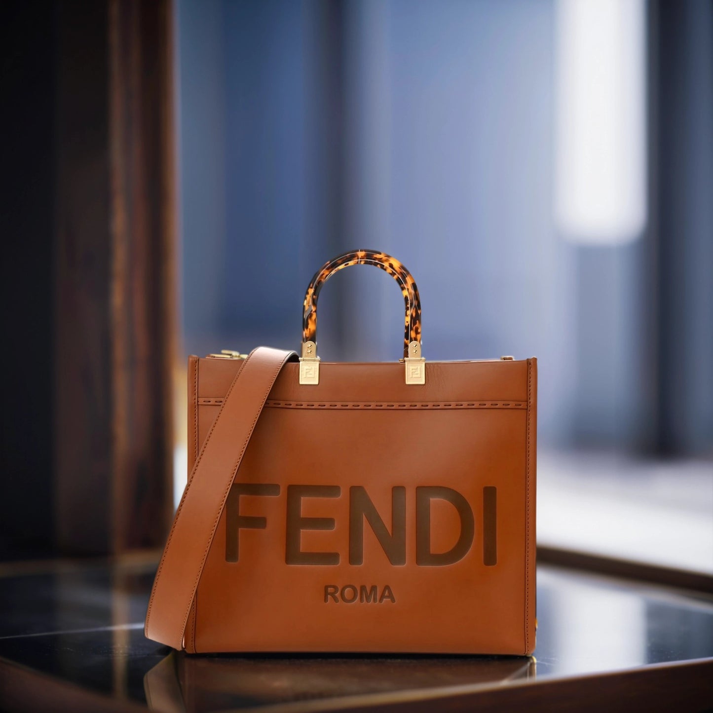 Vitello King Plexiglass Medium Fendi Sunshine Shopper Tote Cuoio