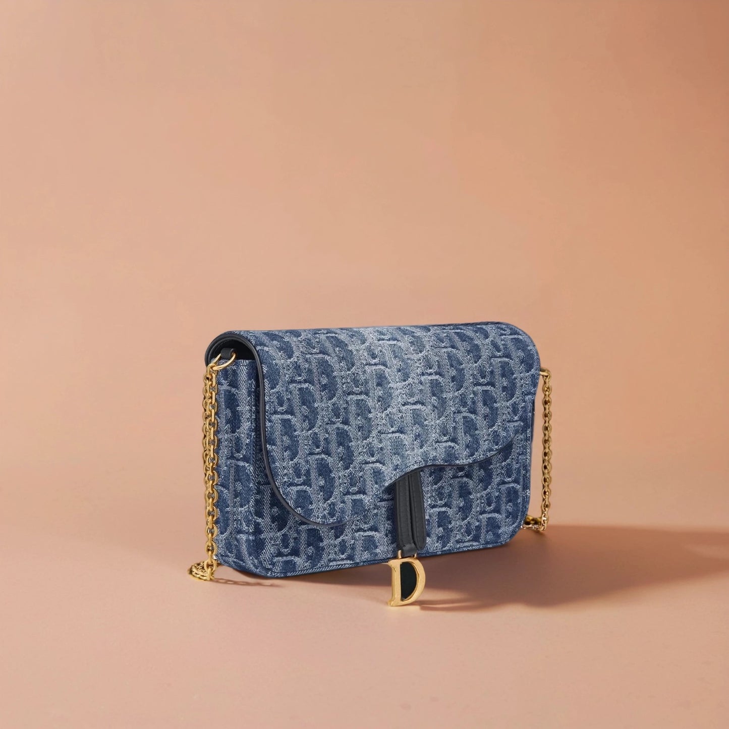 Oblique Saddle Chain Long Wallet Blue Denim