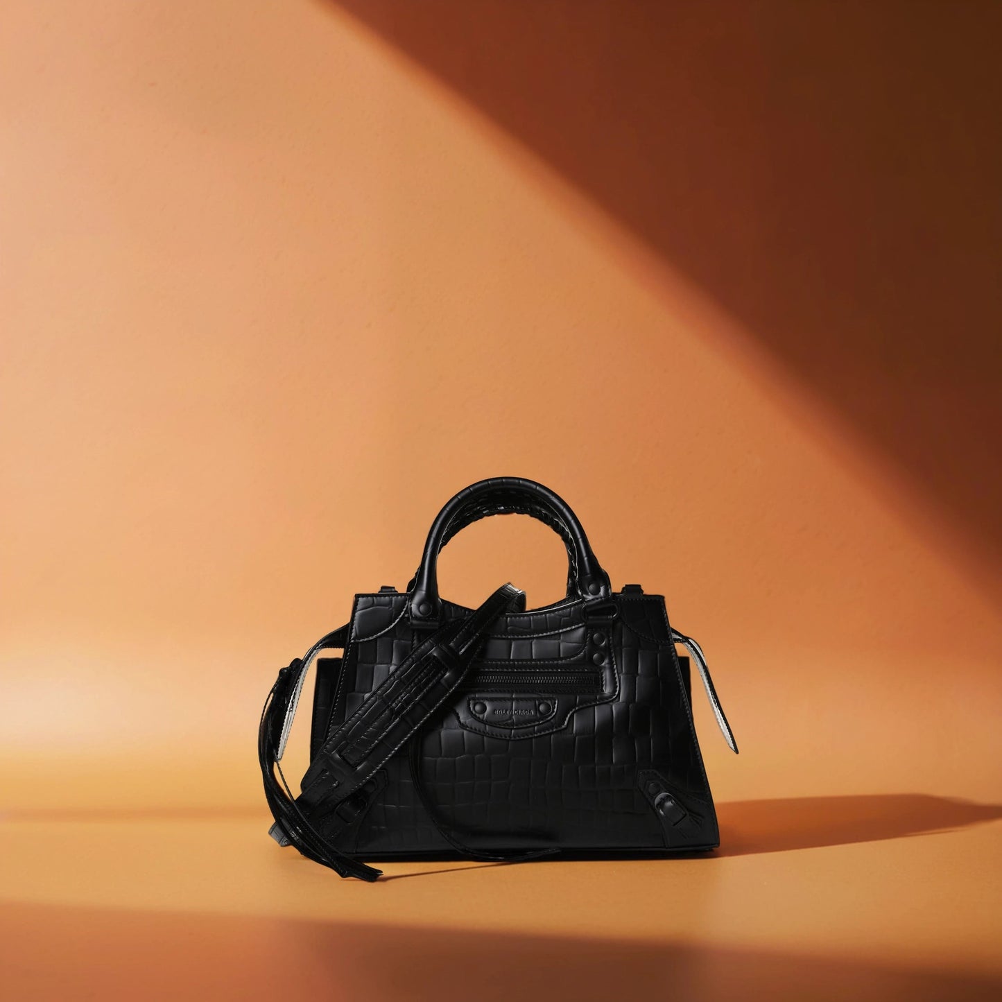 Semi Shiny Calfskin Crocodile Embossed Neo Classic Black Hardware S City Black