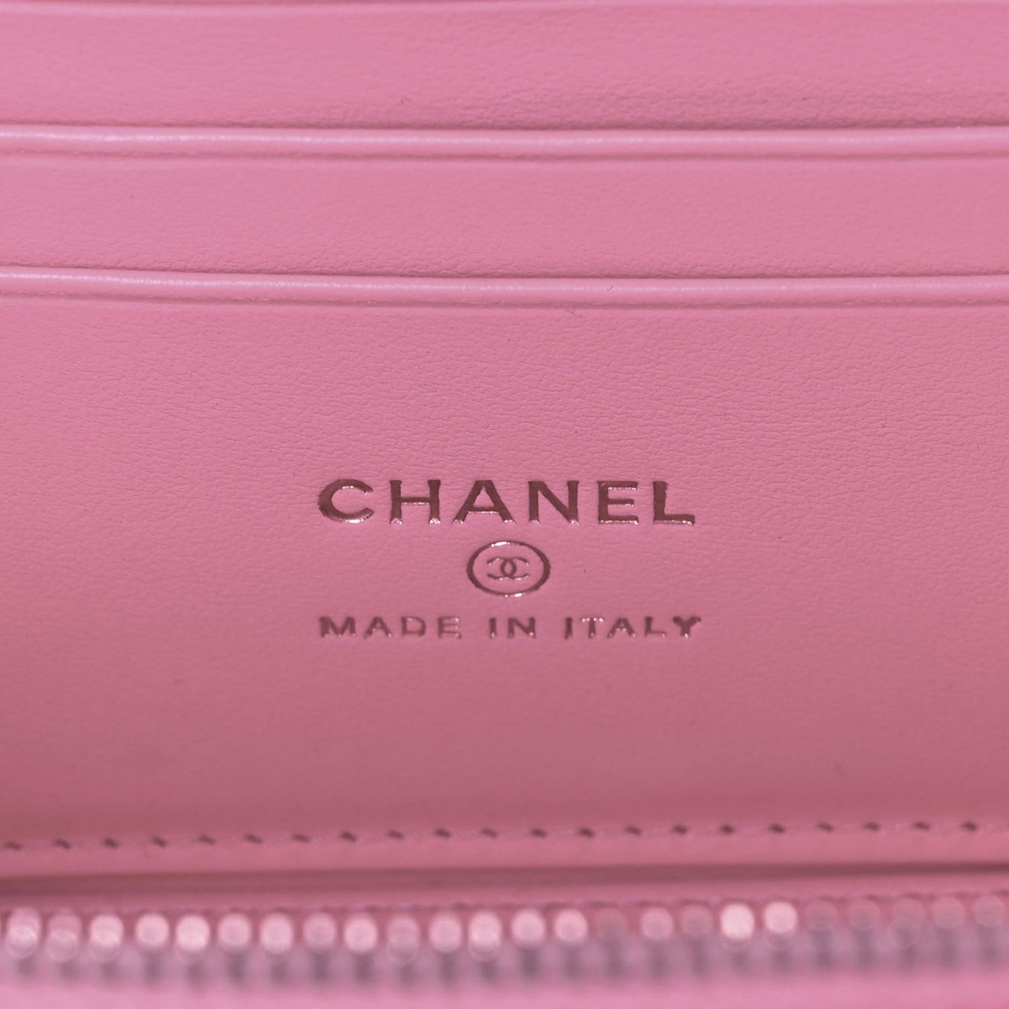 Caviar Quilted Pick Me Up Vanity Case Pink