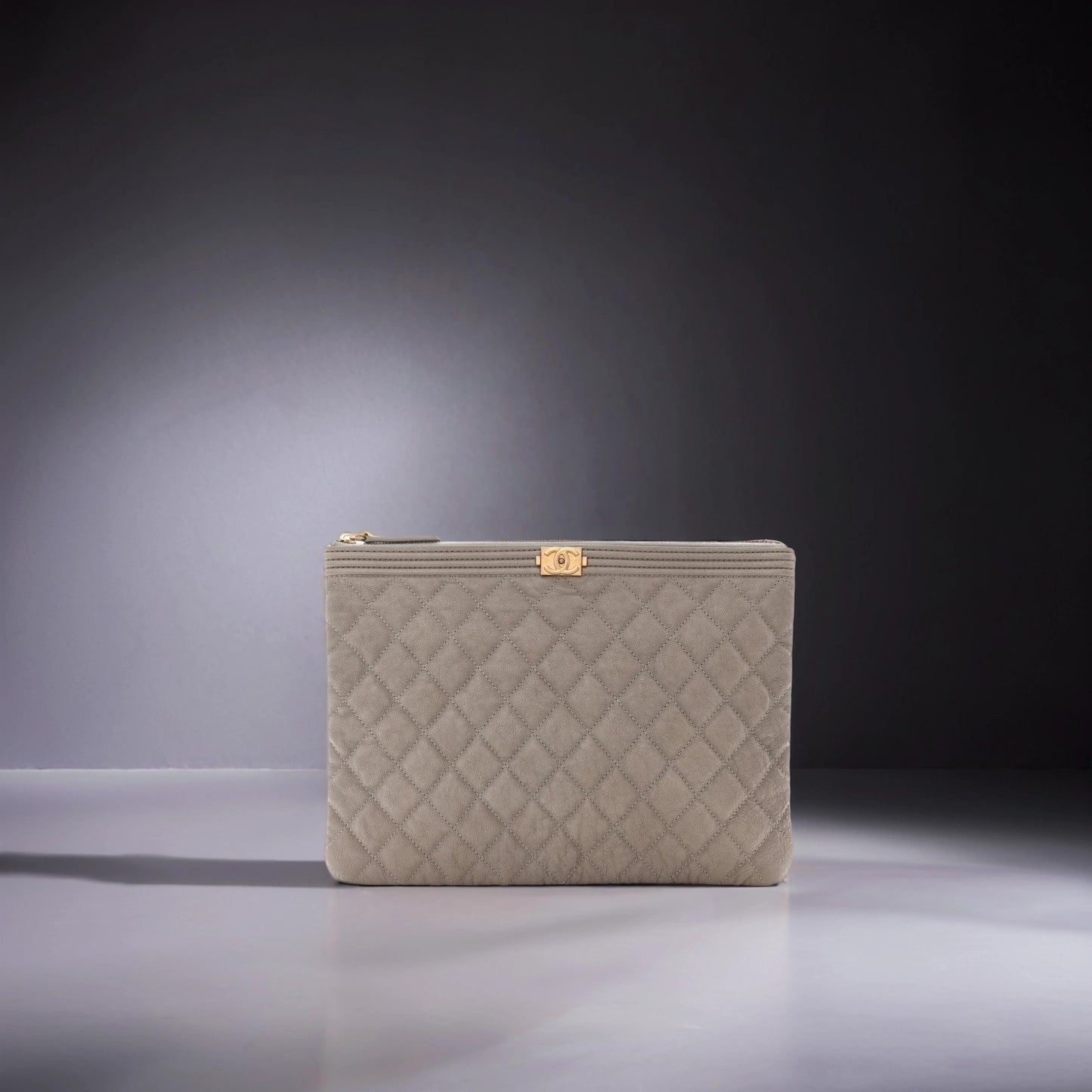 Caviar Quilted Medium Boy Cosmetic Case Grey