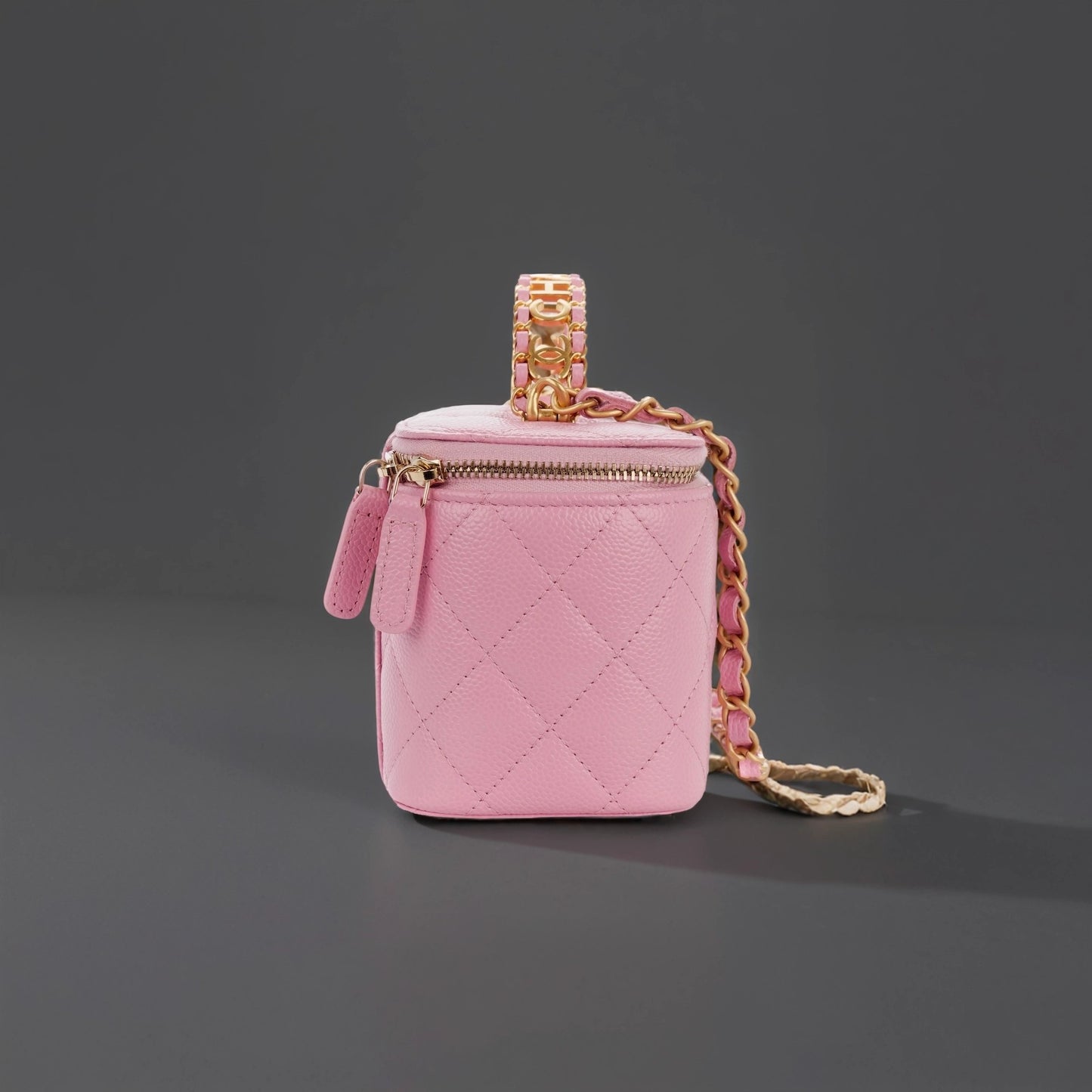 Caviar Quilted Pick Me Up Vanity Case Pink