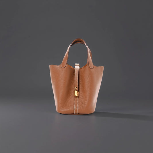 Taurillon Clemence Picotin Lock 18 PM Gold