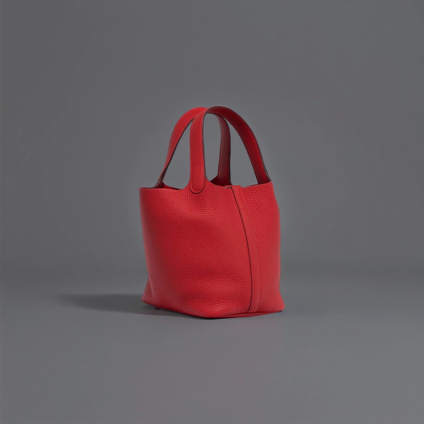 Taurillon Clemence Picotin Lock 18 PM Rouge Casaque