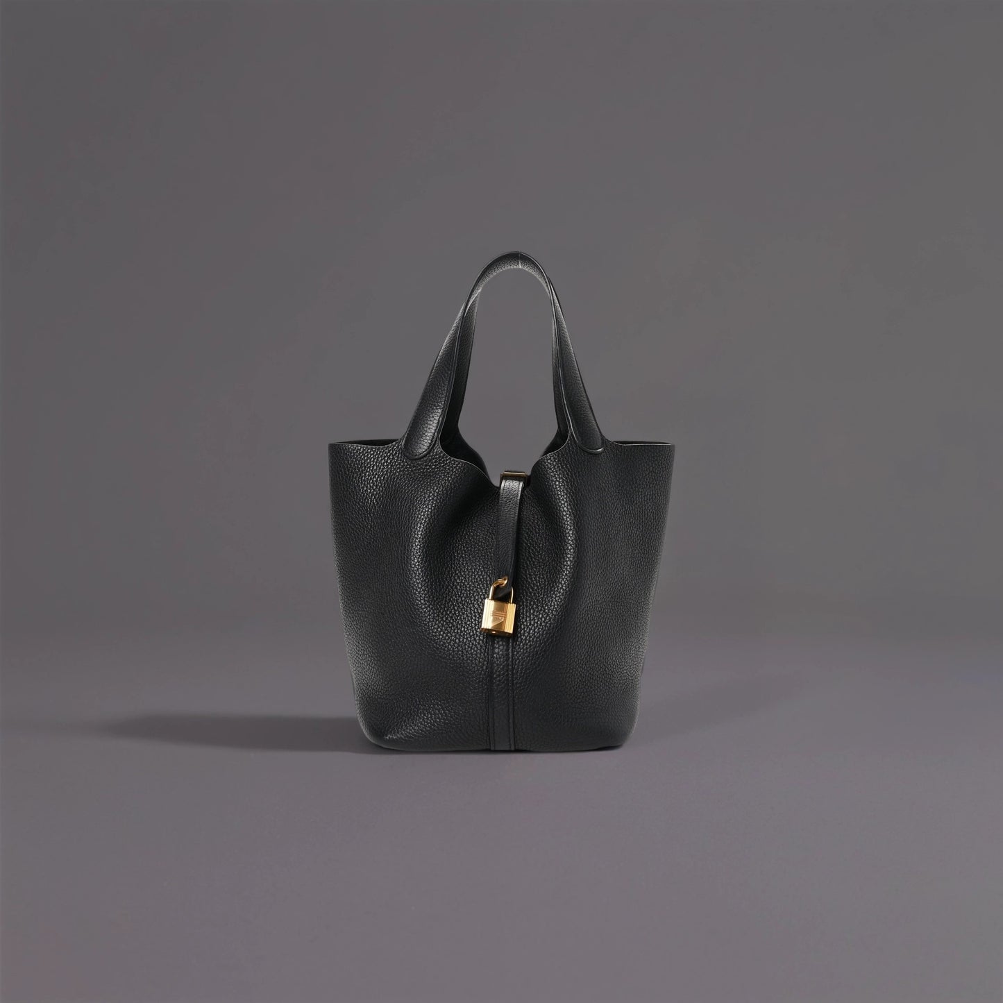 Taurillon Clemence Picotin Lock 22 MM Black