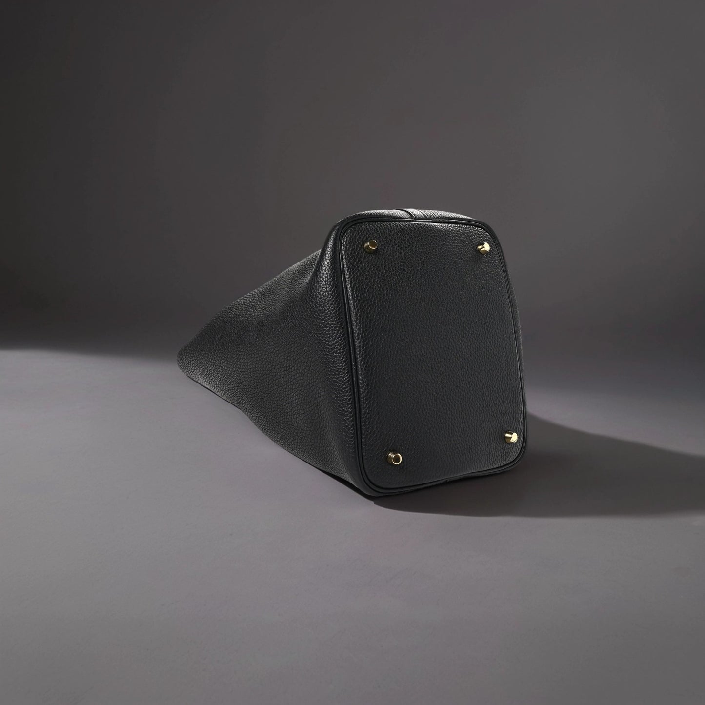 Taurillon Clemence Picotin Lock 22 MM Black