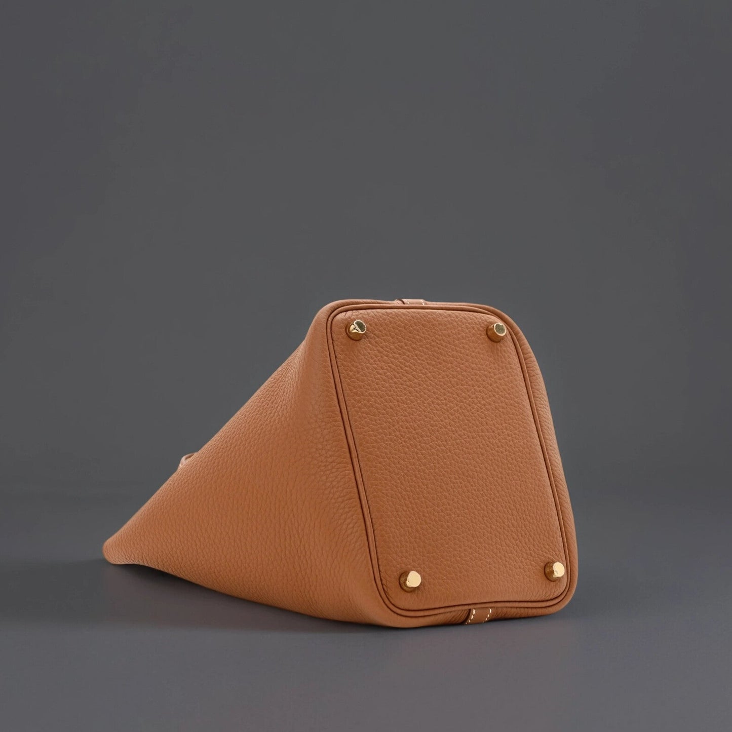 Taurillon Clemence Picotin Lock 18 PM Gold