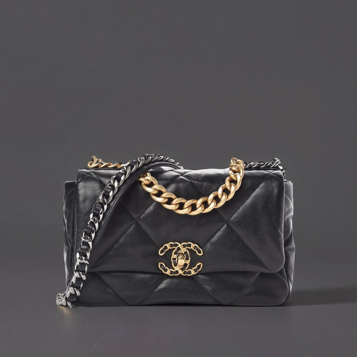 Lambskin Quilted Medium Chanel 19 Flap Black