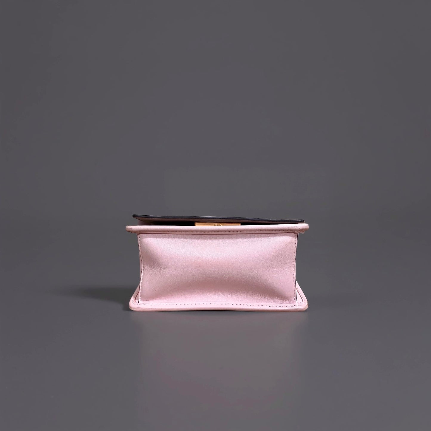 Vitello Century Opaco F is Fendi Kan I Shoulder Bag Baby Pink