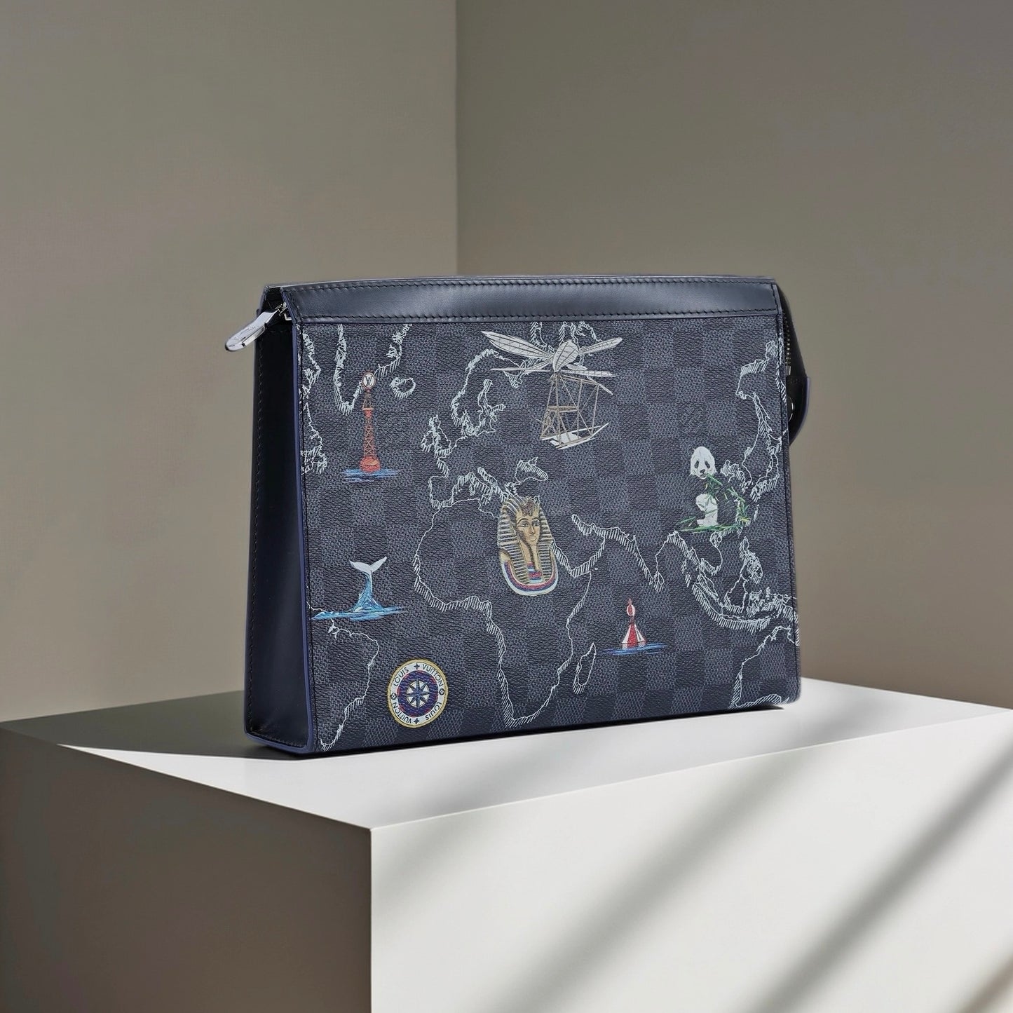 Pochette Voyage Limited Edition Renaissance Map Damier Graphite MM