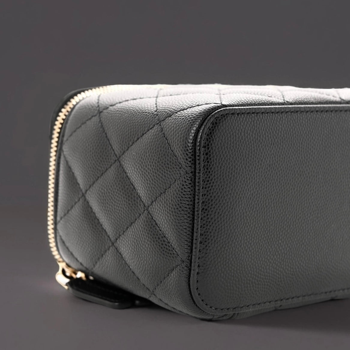 Caviar Quilted Small Tiny CC Vanity Case With Chain Black
