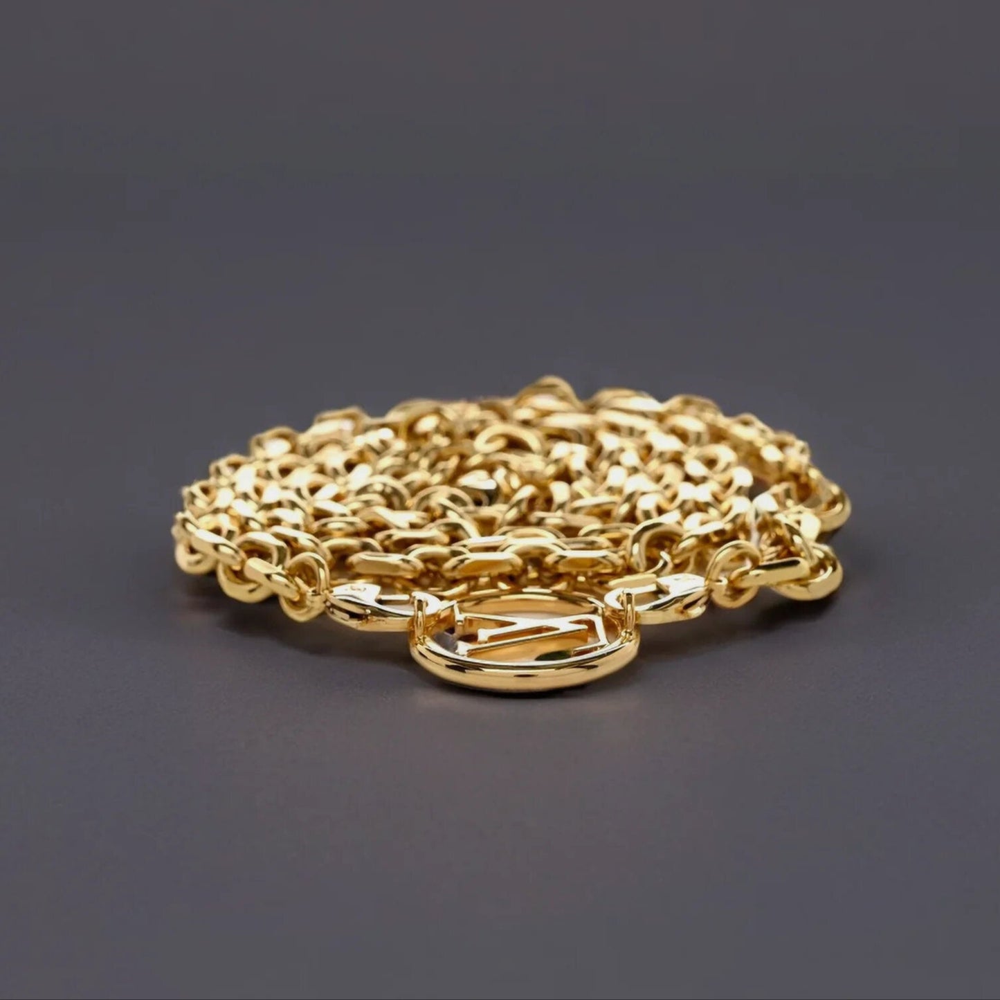 Metal Pochette Coussin Chain Strap Gold