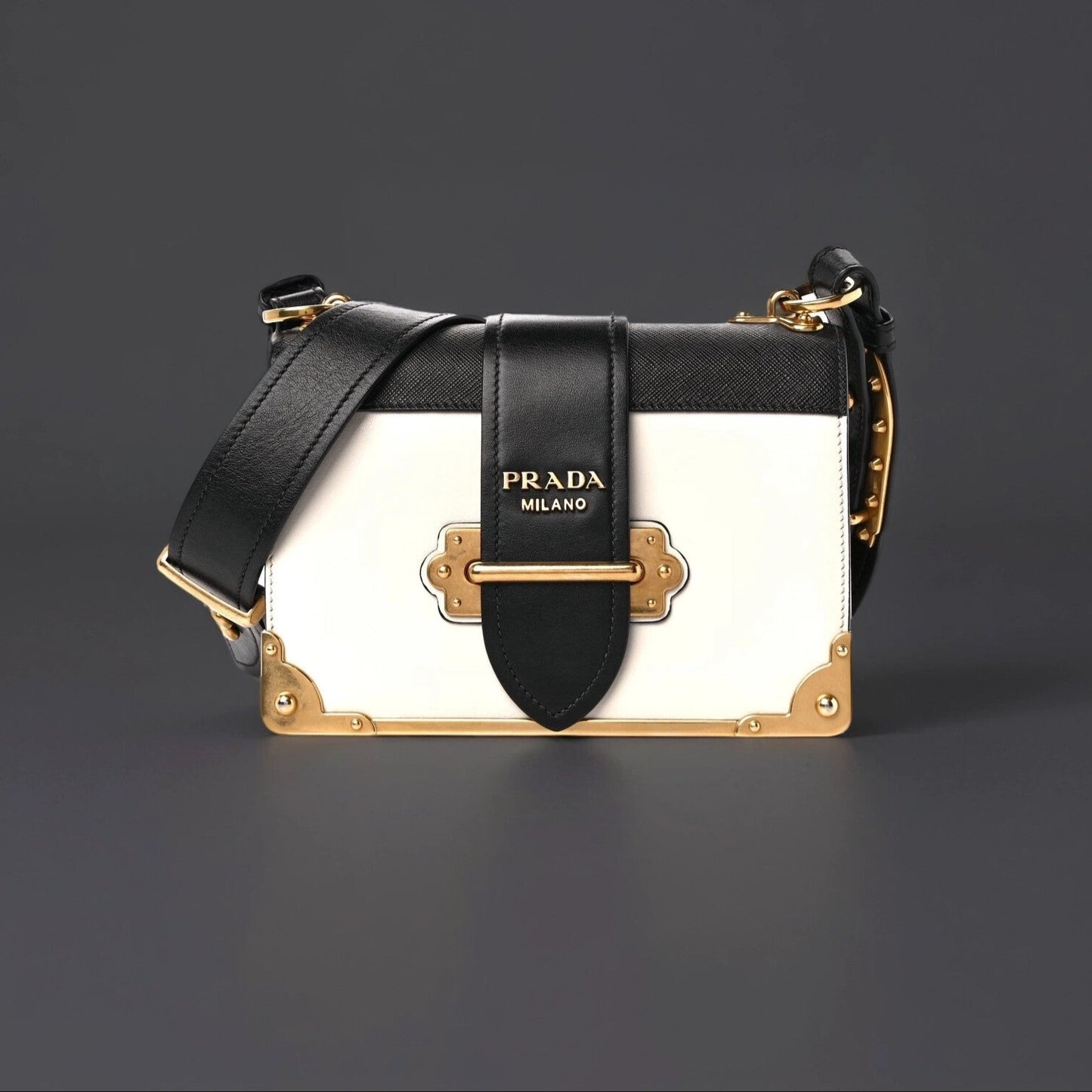 City Calf Saffiano Cahier Bag Talco Black