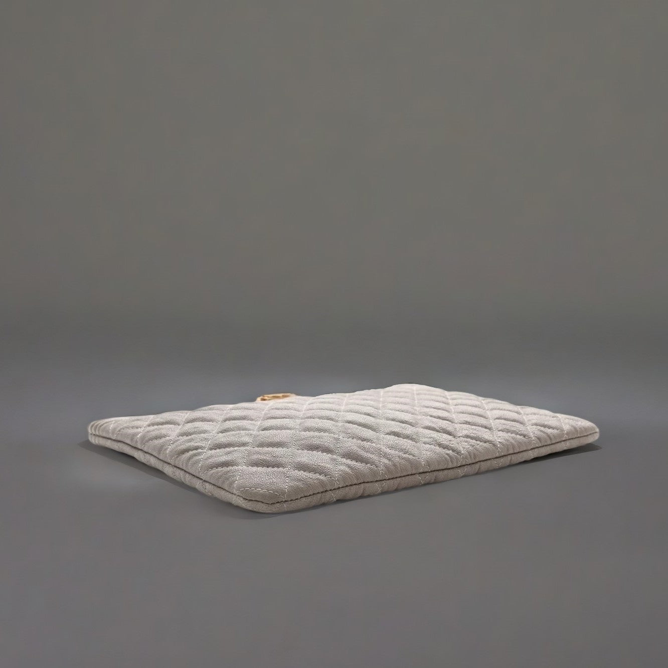 Caviar Quilted Medium Boy Cosmetic Case Grey