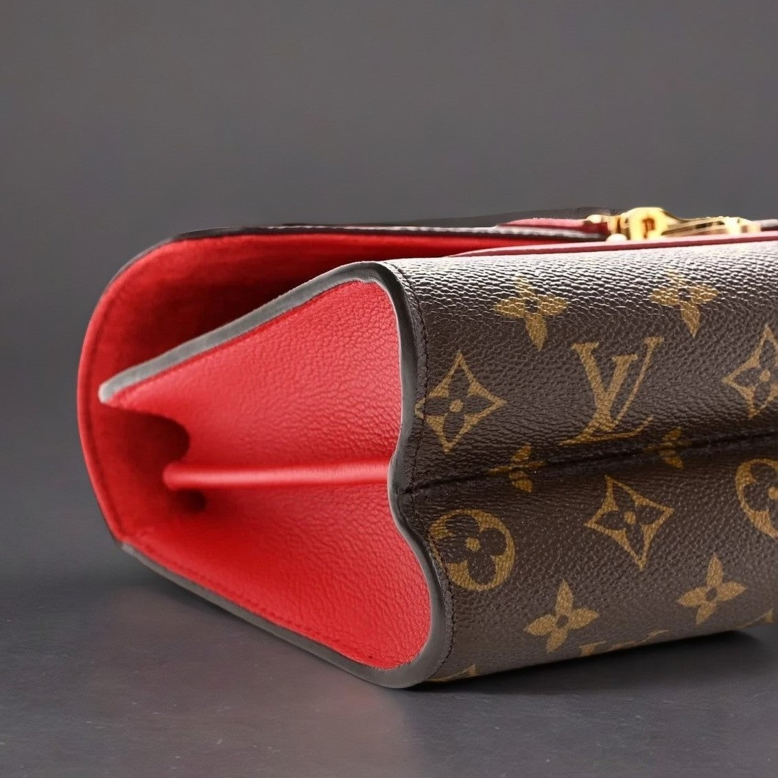 Monogram Victoire Cherry