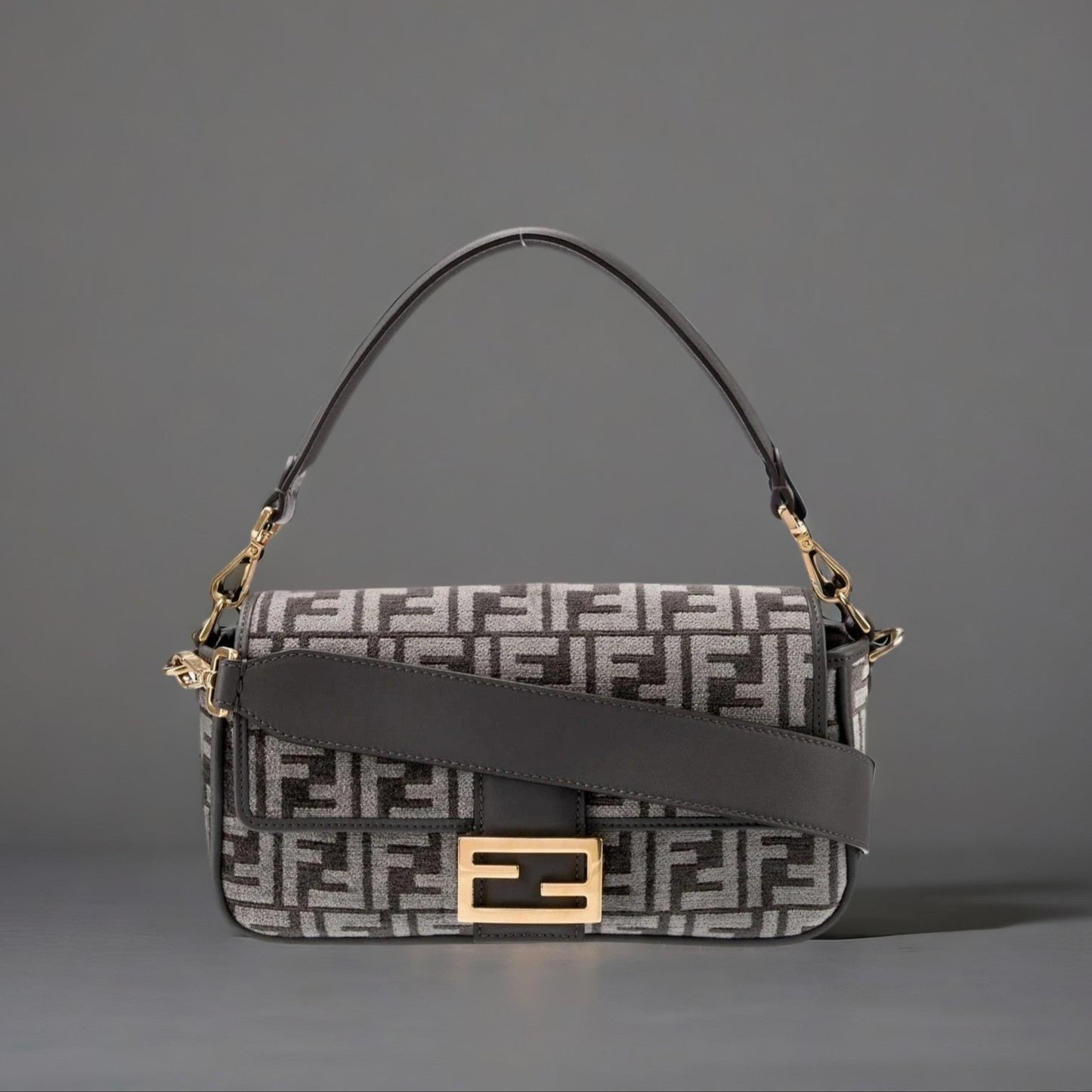 Chenille Vitello Seta FF Midi Chain Baguette Anthracite Asfalto