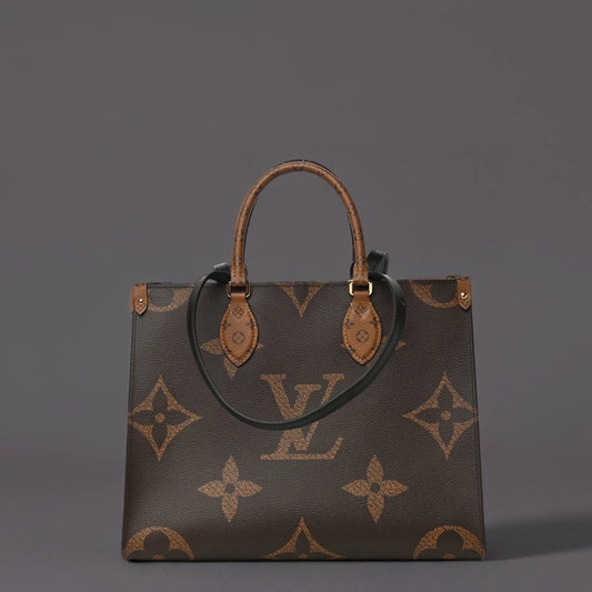 Reverse Monogram Giant Onthego MM