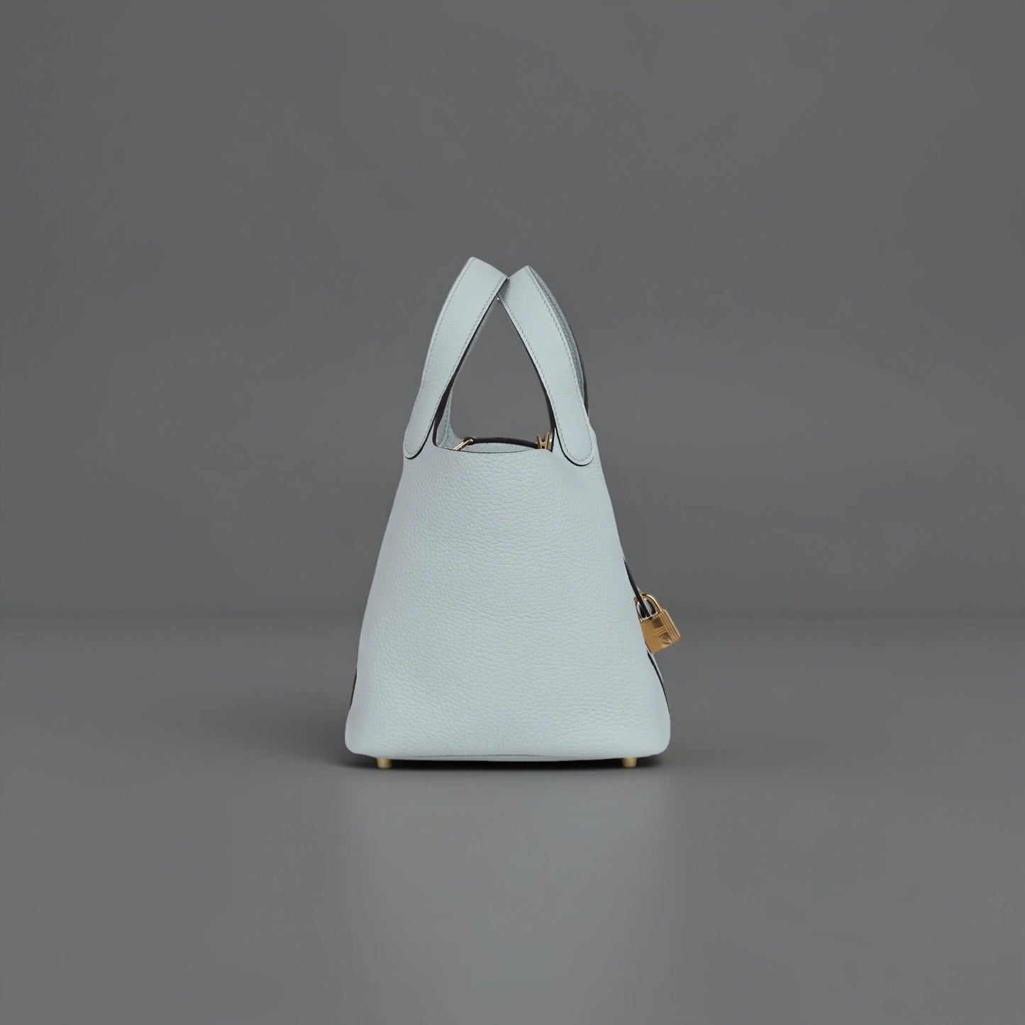 Taurillon Clemence Picotin Lock 18 PM Blue Pale Gold Hardwear