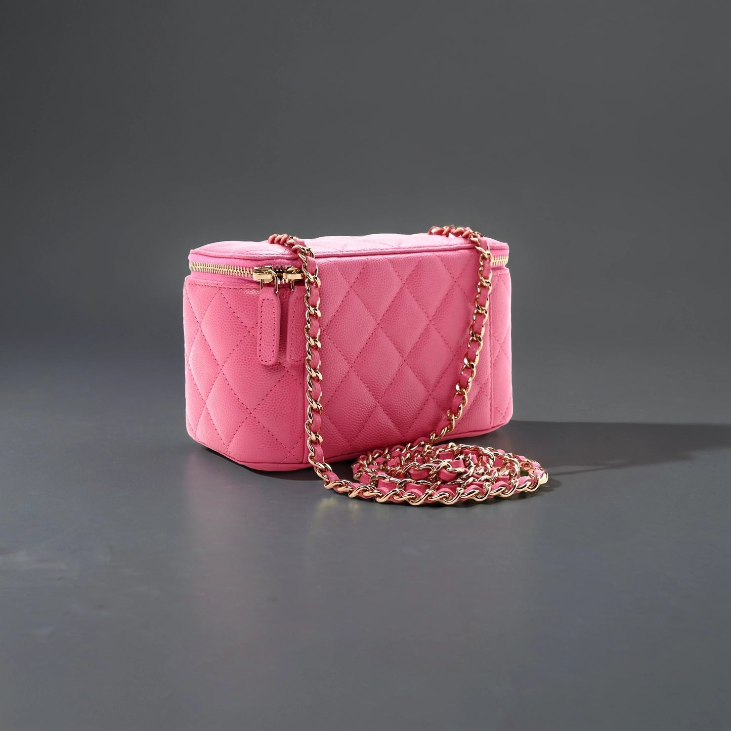 Caviar Quilted Small Vanity Case With Chain Pink