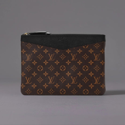 Monogram Daily Pouch Black