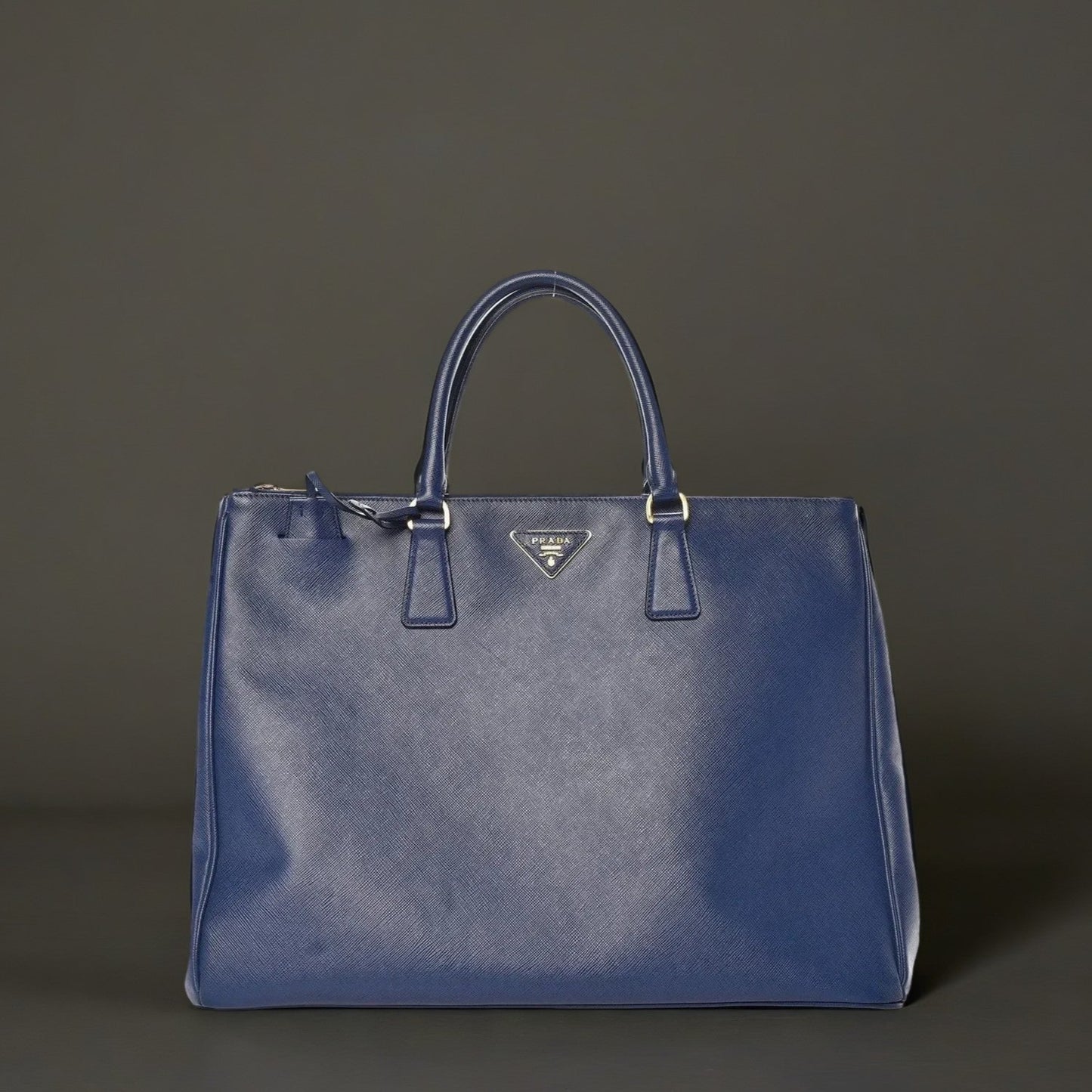 Saffiano Extra Large Galleria Double Zip Tote Bluette
