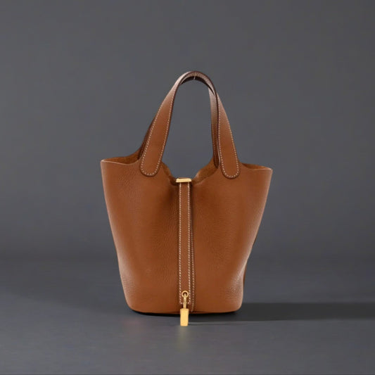 Taurillon Clemence Picotin Lock 18 PM Gold