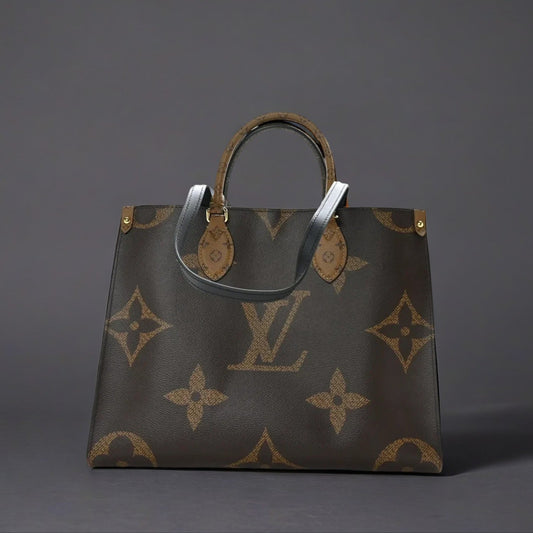 Reverse Monogram Giant Onthego MM