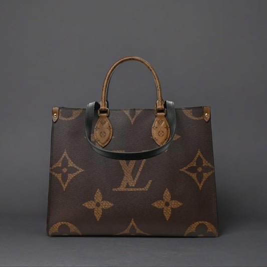 Reverse Monogram Giant Onthego MM