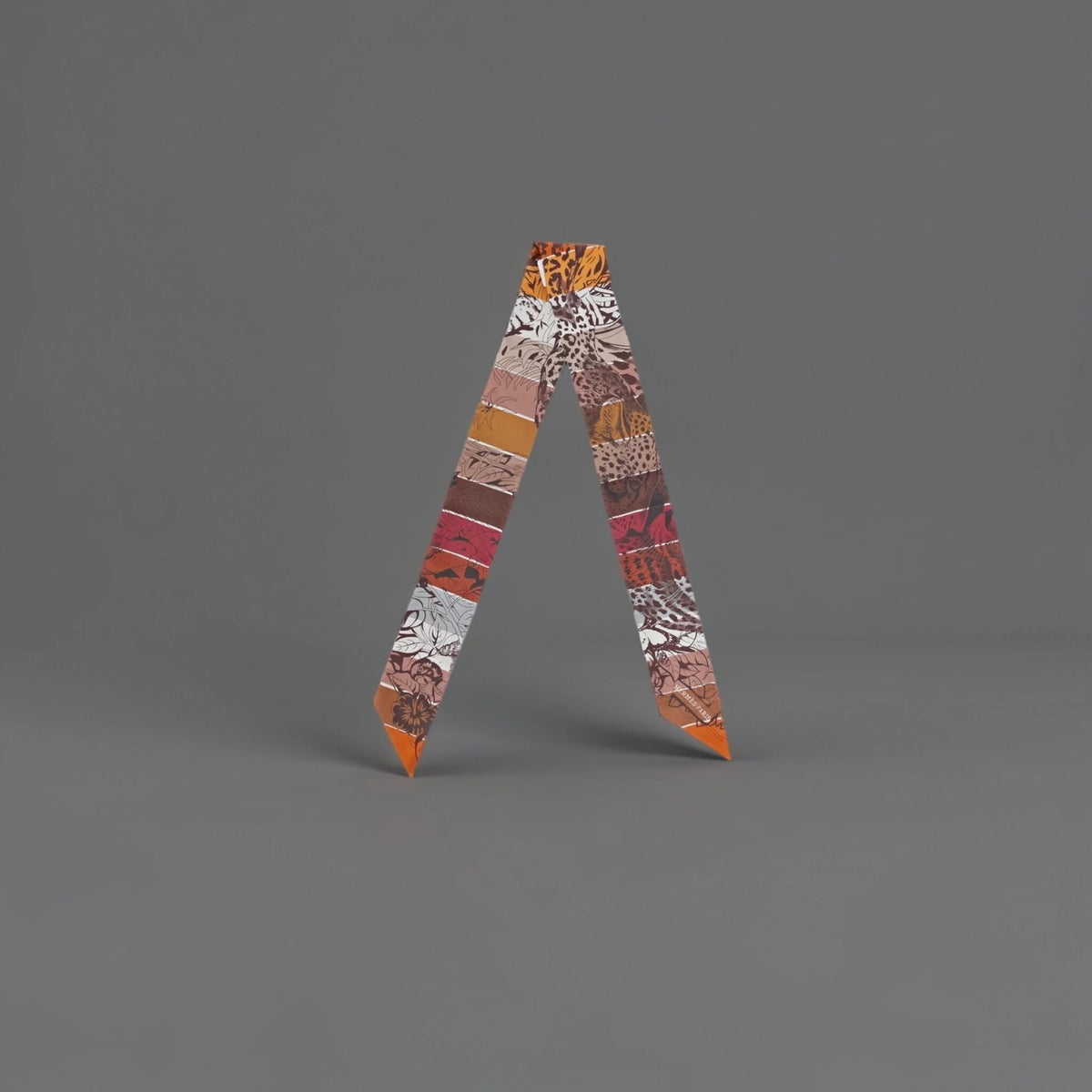 HERMES Silk Twilly