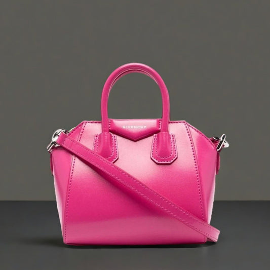 Micro Antigona leather shoulder bag