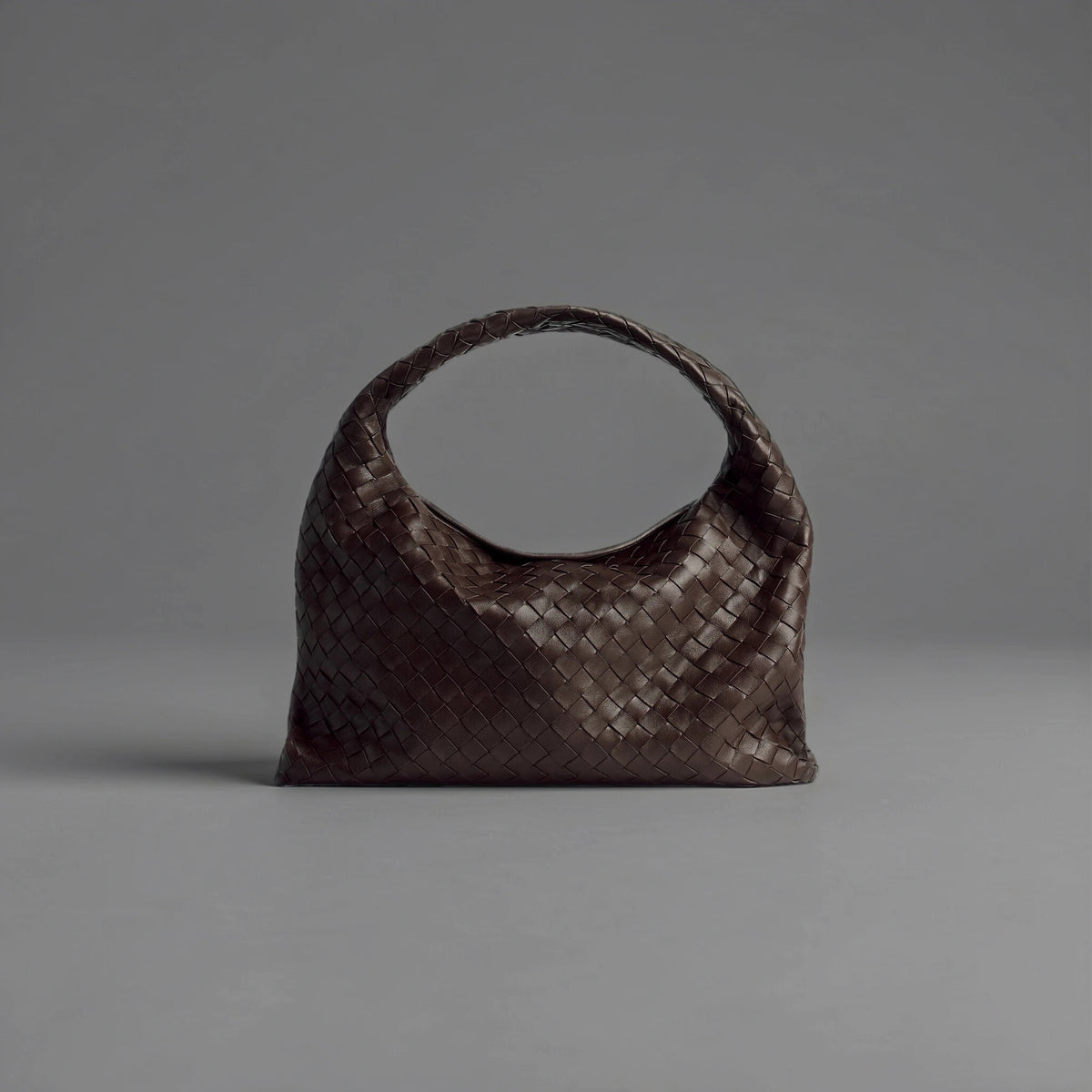 Calfskin Intrecciato Small Hop Fondant