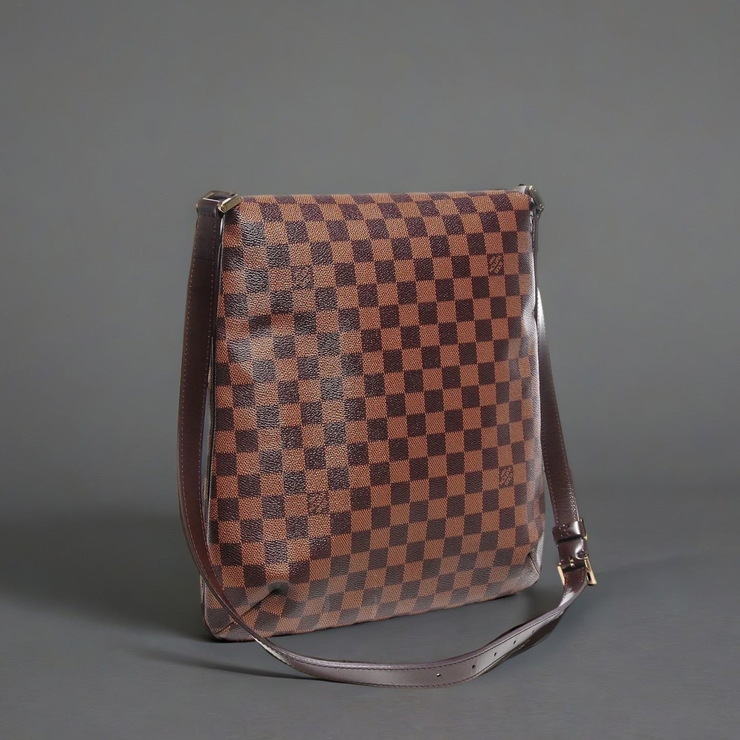 Damier Ebene Musette GM