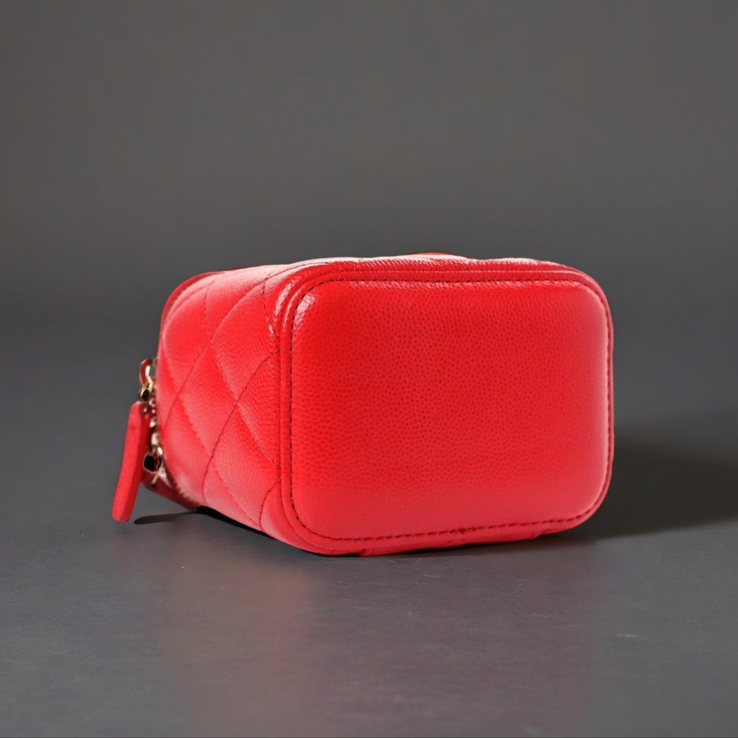 Caviar Quilted Mini Vanity Case With Chain Red