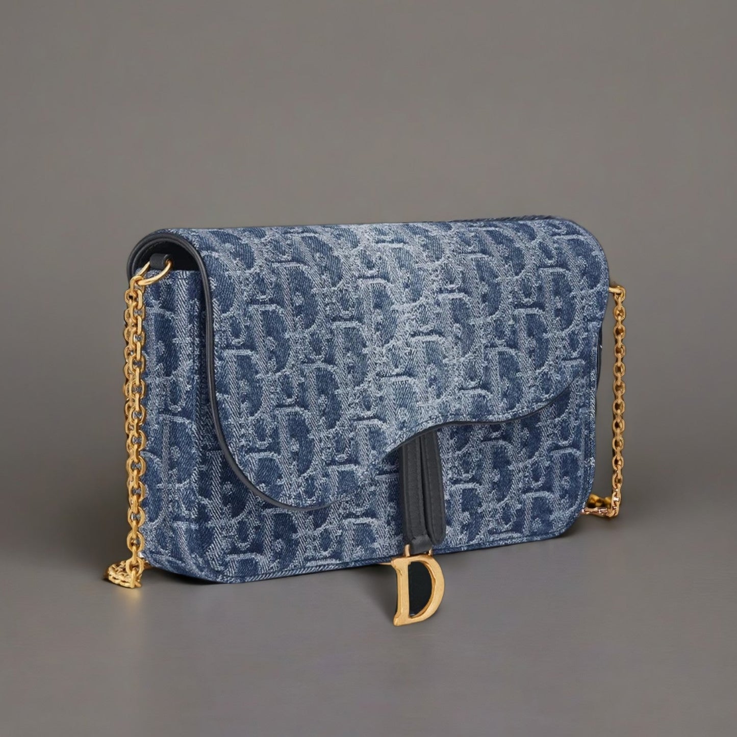 Oblique Saddle Chain Long Wallet Blue Denim