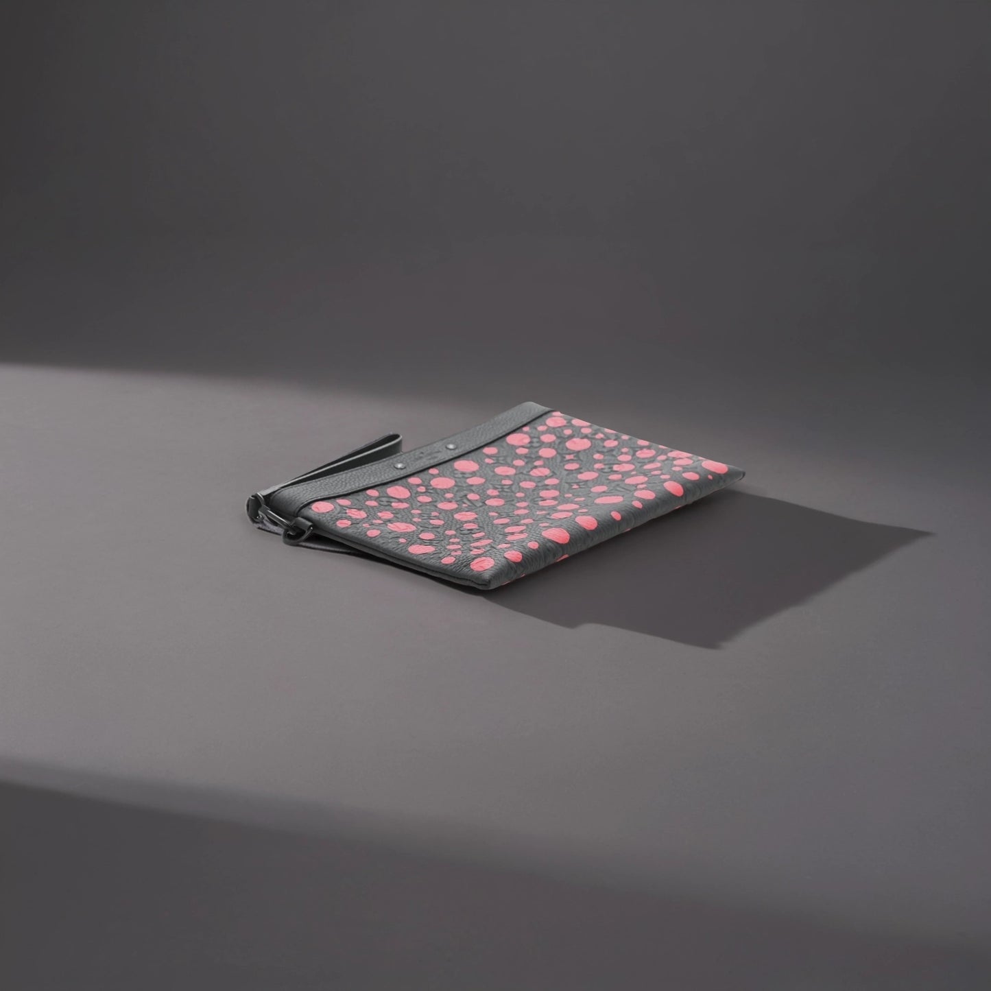 LV X YK Taurillon Monogram Pochette To-Go Black Red