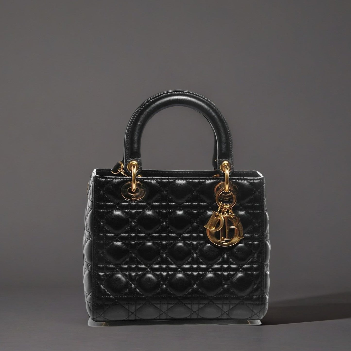 Lambskin Cannage Medium Lady Dior Black