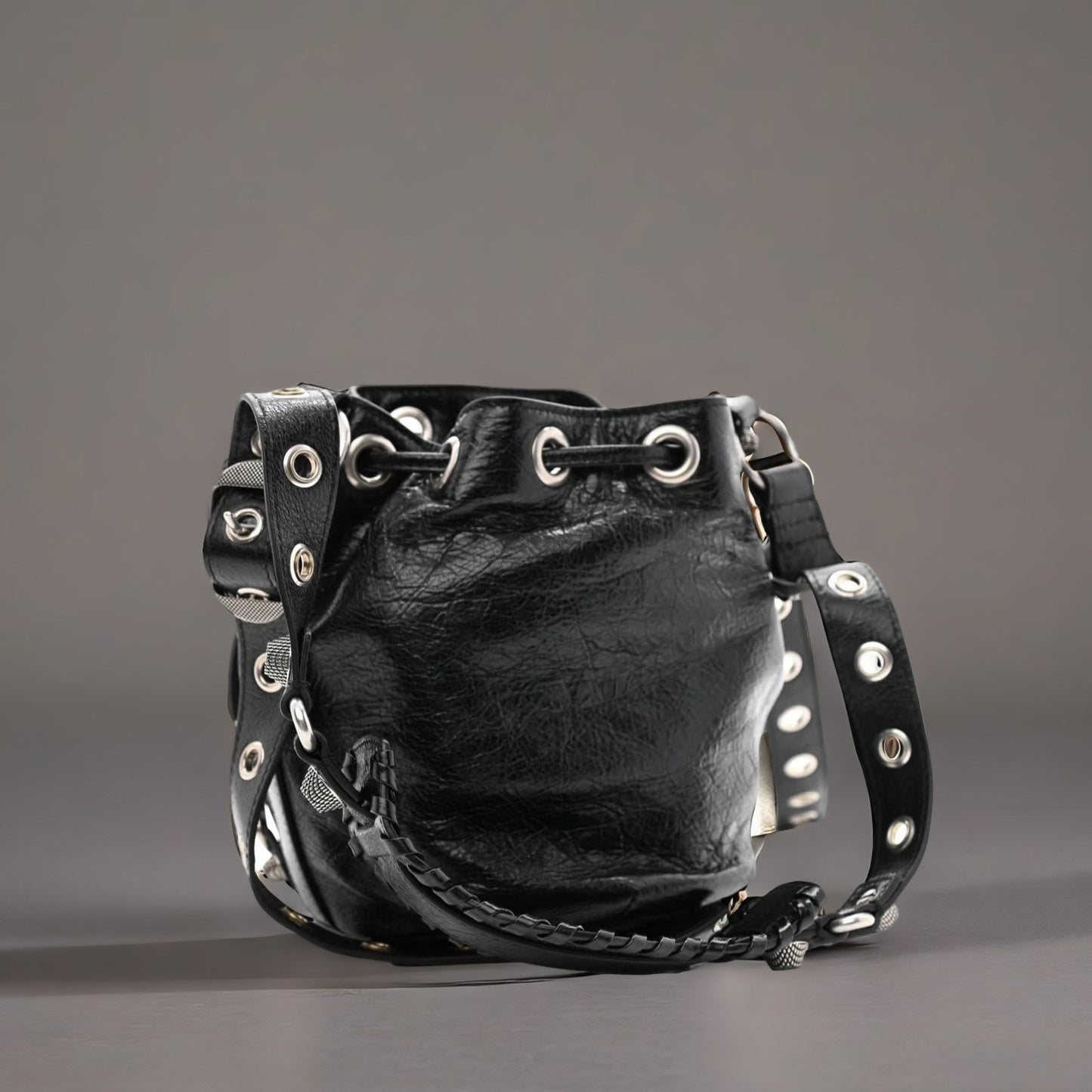 Agneau Arena Le Cagole Bucket Bag XS Black