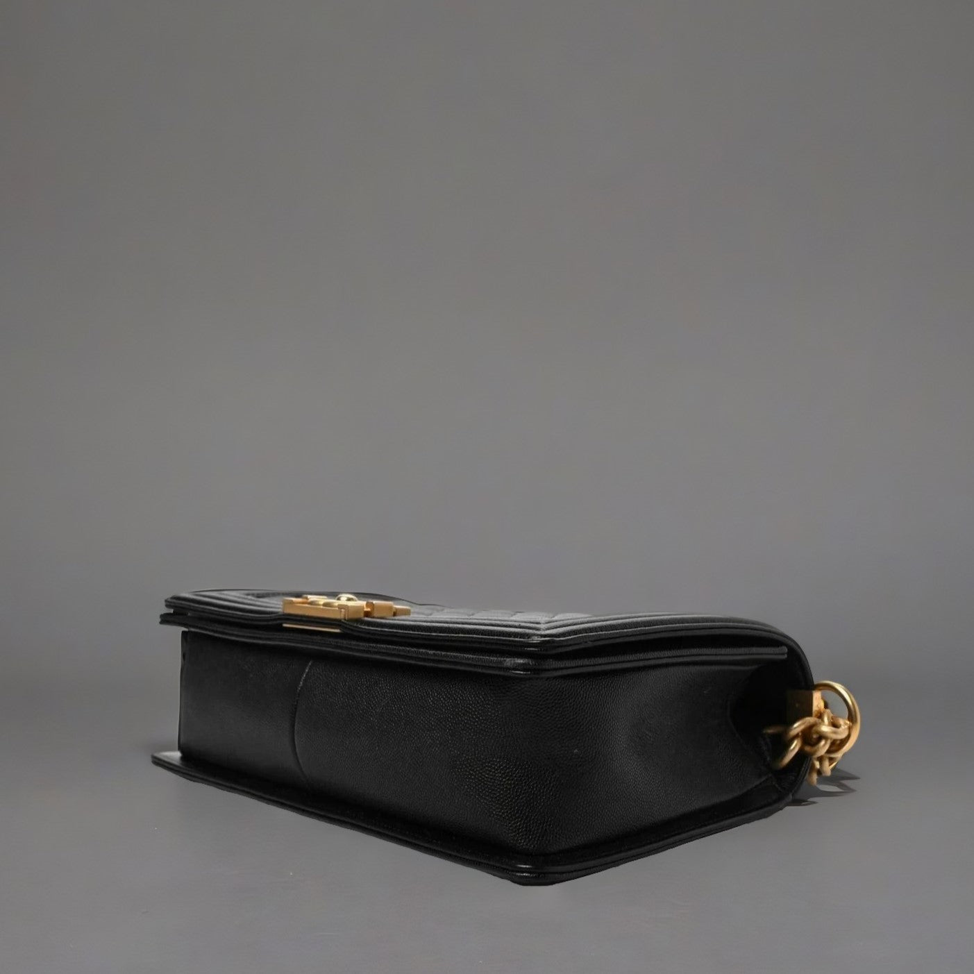 Caviar Quilted New Medium Boy Flap Black